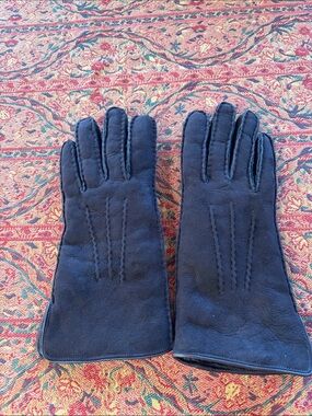 Overland Sheepskin lined women’s gloves